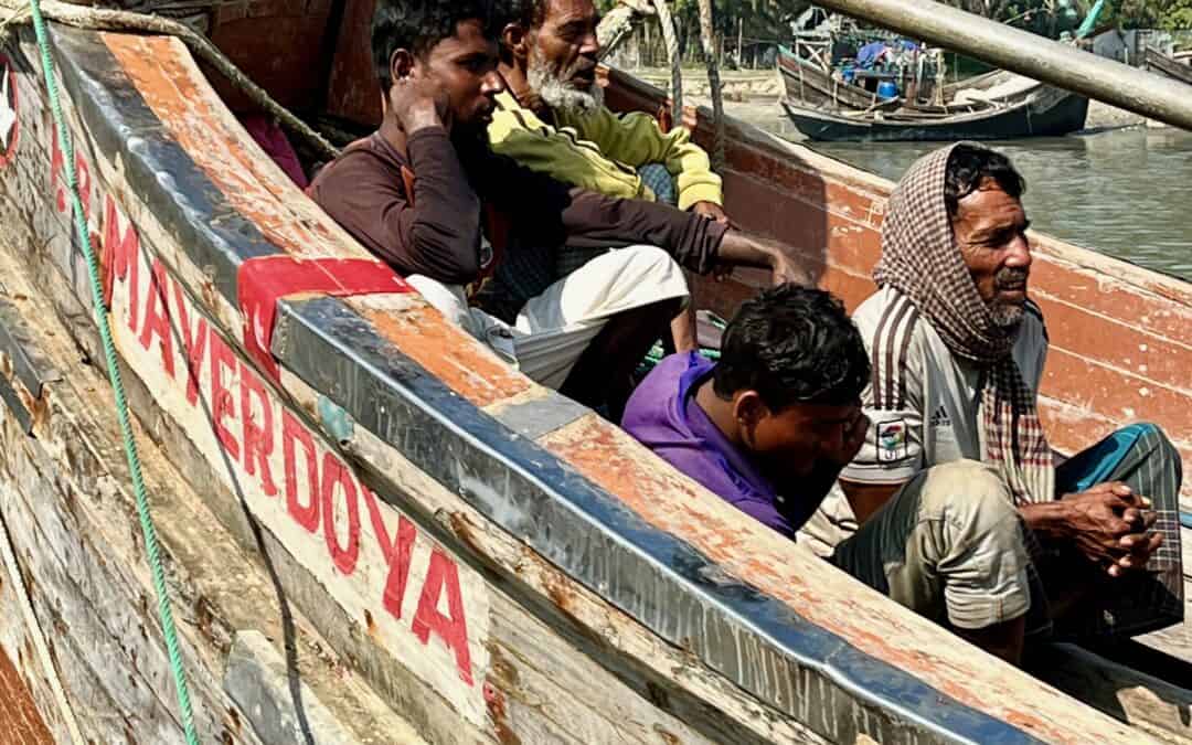 Working at the Alipur Fish Docks – Bangladesh
