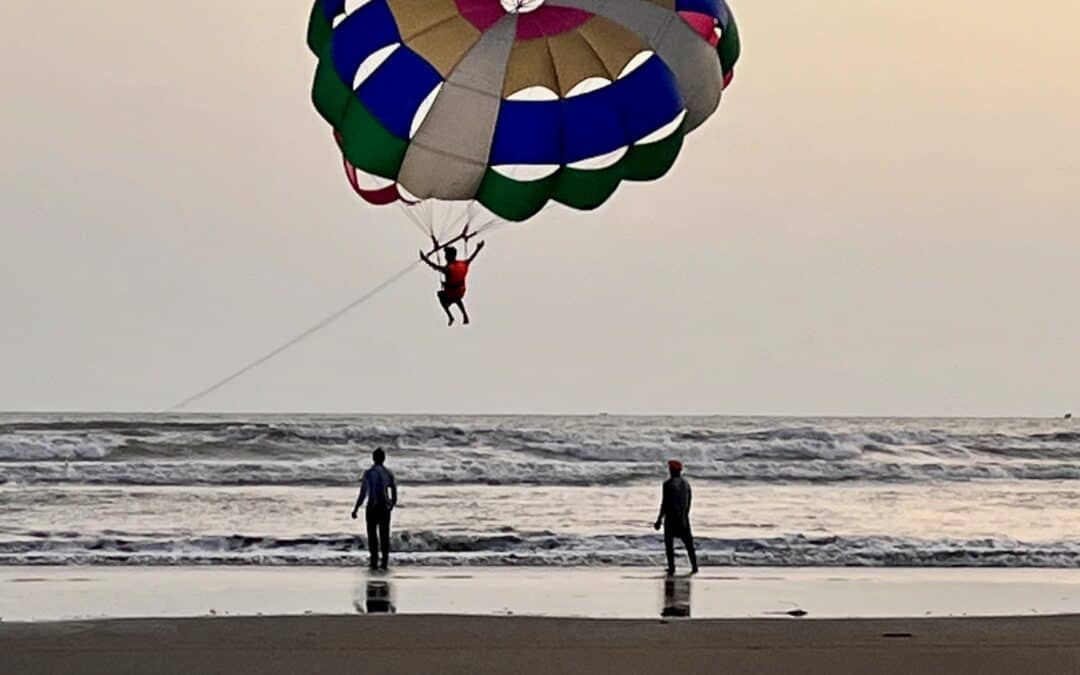 Parasailing in Cox’s Bazar, Bangladesh: A Thrilling Creative Adventure